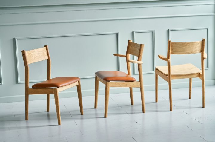 Metal Wood-Grain Chair