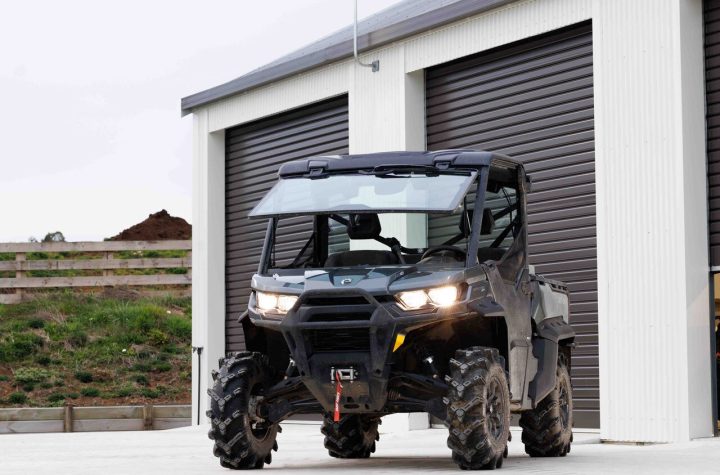 2023 Can-Am Defender HD7